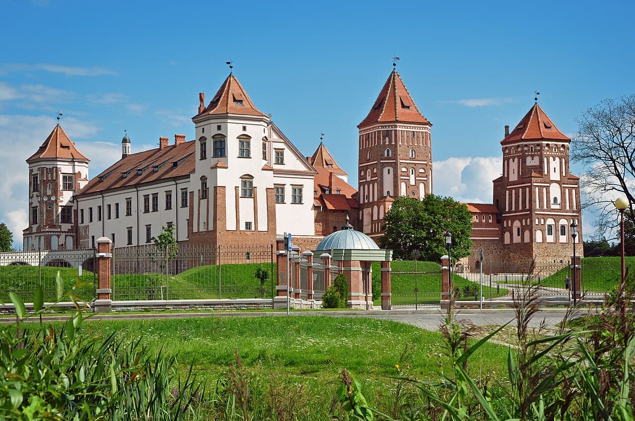 Mir Castle Complex